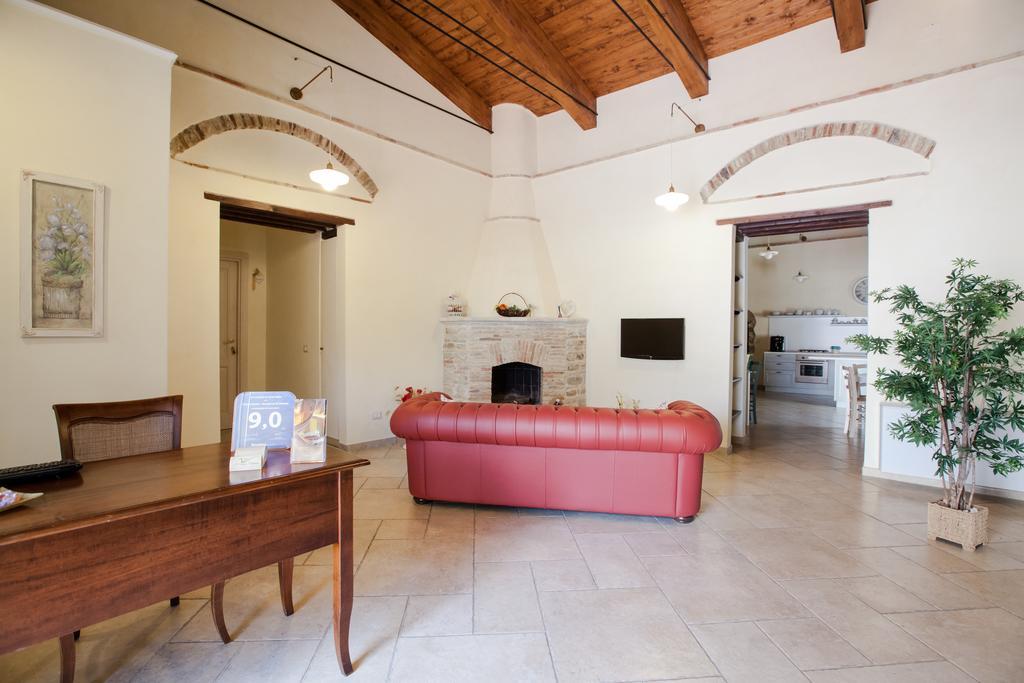 לינה וארוחת בוקר Candela A Casa Nostra Residenza Di Charme מראה חיצוני תמונה
