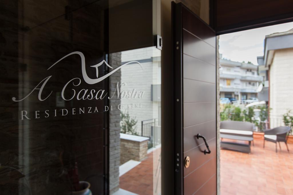 לינה וארוחת בוקר Candela A Casa Nostra Residenza Di Charme מראה חיצוני תמונה